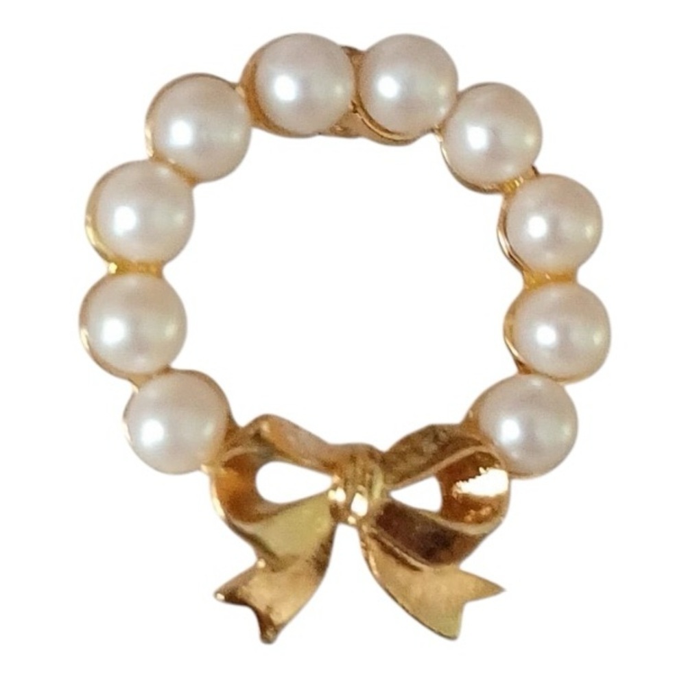 Vintage Christmas Gold Toned Faux Pearl Bow Wreath Brooch Lapel Hat Tie Tack Pin